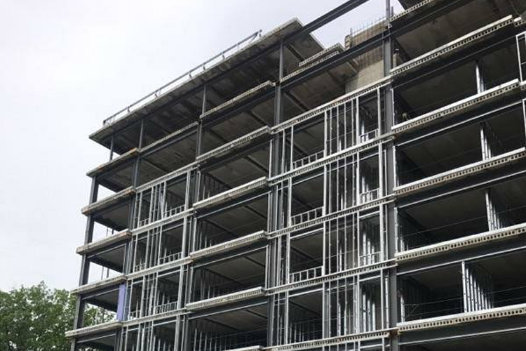 Fabrication et installation d'une structure d'acier_immeuble residentiel Queen Ann_Groupe AESP